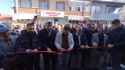 Boğazlıyan’da şarküteri, manav ve bakliyat ürünlerinin satılacağı Yörük Gıda, düzenlenen