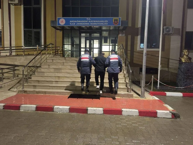 Yozgat İl Jandarma Komutanlığının yürüttüğü çalışmalar sonucunda biri Mardin’de olmak