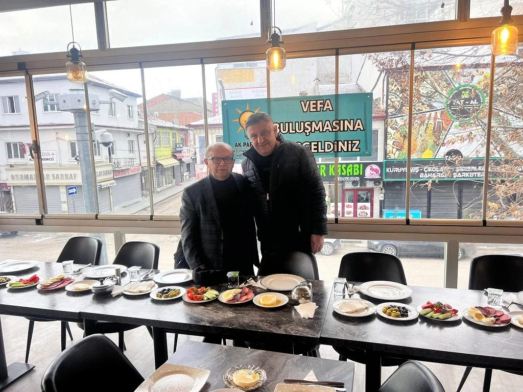 Program sonrası sosyal medya hesabından açıklama yapan Turan Kaya, makamların