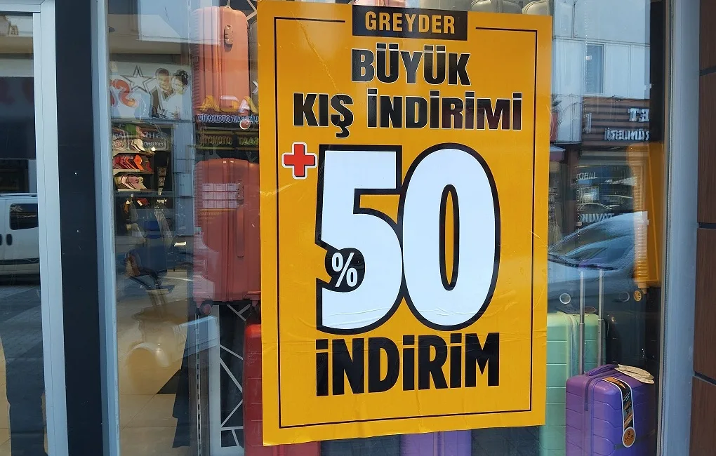 Boğazlıyan Koçaklar AVM’de Greyder marka ayakkabılarda kış indirimi başladı, ürünlerde