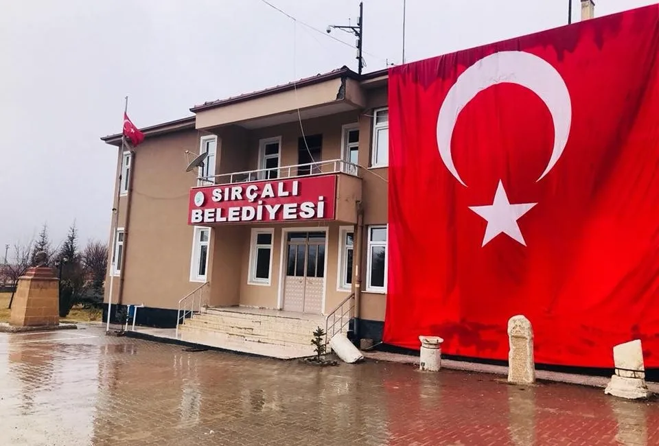 Sırçalı Belediye Başkanı Mustafa Parlak, Çakmak Köyü ile birlikte “Kemal