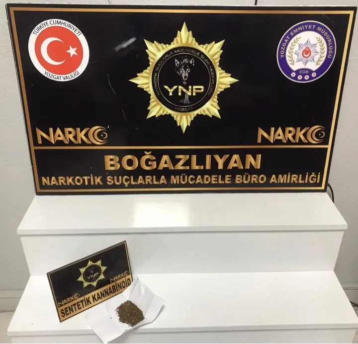 Boğazlıyan Polis Uygulama Noktası’nda durdurulan araçta 9,10 gram sentetik kannabinoid