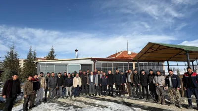 Boğazlıyan Belediye Başkanı Gökhan Coşar, Park ve Bahçeler Müdürlüğü personeliyle