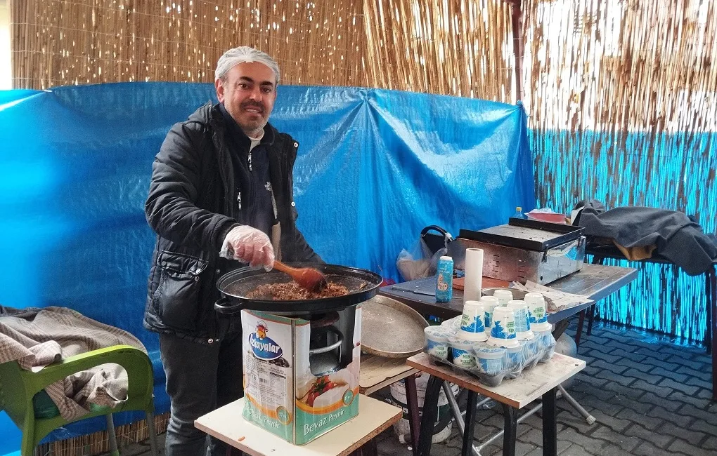 Girişimci Turgay Ünal, Ünal Gıda markasıyla yeni iş yerini açarak
