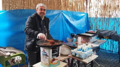 Girişimci Turgay Ünal, Ünal Gıda markasıyla yeni iş yerini açarak