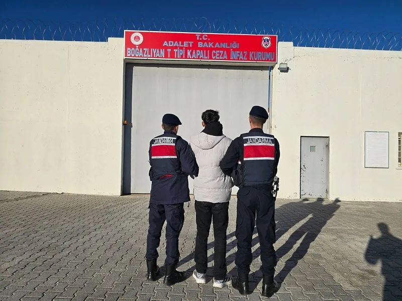 Boğazlıyan İlçe Jandarma Komutanlığı ekiplerince sanayi mevkiinde yapılan yol kontrolünde,