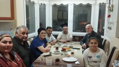 Fransa’da yaşayan gurbetçi Hacı Eyüp Çınar ve eşi Aynur Çınar,