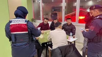 Boğazlıyan ilçesine bağlı köylerde devriye faaliyeti yürüten jandarma ekipleri, ev