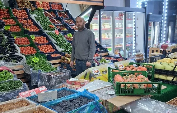 Nusret Uymaz işletmeciliğindeki Beyoğlu Manav ve Şarküteri, yarın saat 13.30’da