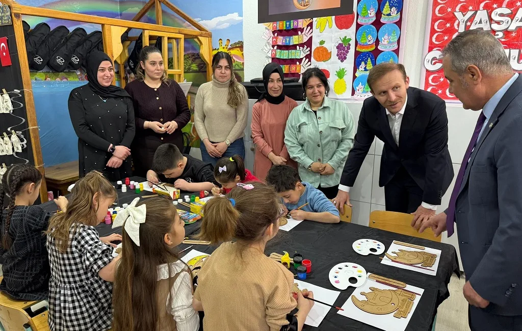 Aydın Yanık ve İlçe Milli Eğitim Müdürü Mustafa Şimşek, Fatih