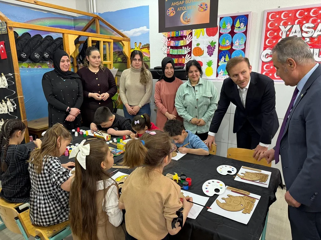 Aydın Yanık ve İlçe Milli Eğitim Müdürü Mustafa Şimşek, Fatih