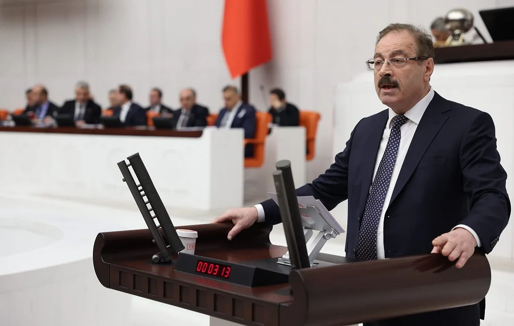 Boğazlıyan’a yapılan yatırımların hayırlı olmasını dileyen Akgül, “Yaptıklarımız yapacaklarımızın teminatıdır”