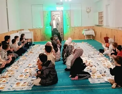 Boğazlıyan’a bağlı Çakmak Köyü Camii’nde düzenlenen “Orucum ve Camide İftarım”