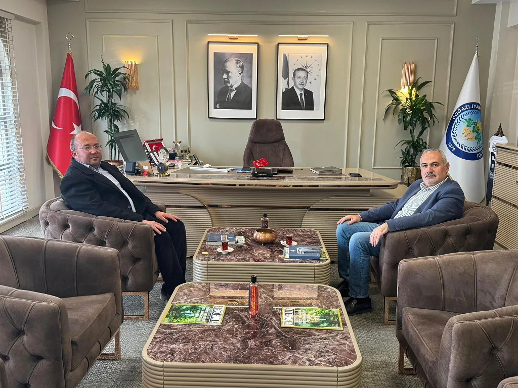 Boğazlıyan Belediye Başkanı Gökhan Coşar, Çayıralan Belediye Başkanı Ahmet Kaygısız’ın