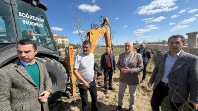 Boğazlıyan Belediye Başkanı Gökhan Coşar, Yukarı Mahalle’de bulunan TOKİ Evleri