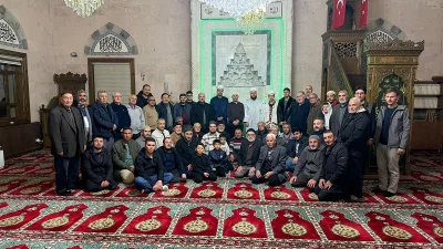 Boğazlıyan Yukarı Mahalle Camii’nde düzenlenen hatimle teravih namazı programında, hafızlar