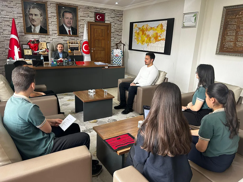 Milli Şehit Kaymakam Kemal Bey Fen Lisesi öğrencileri, su ayak