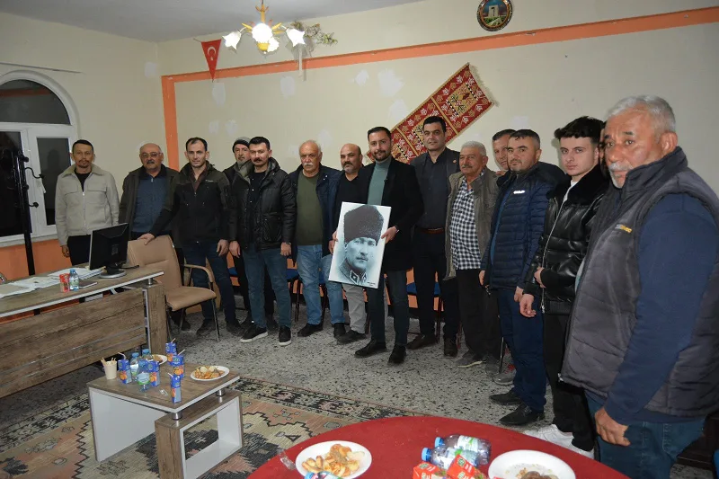 CHP Boğazlıyan İlçe Başkanı Mert Ertekin, Oğulcuk Köyü’nde vatandaşlarla bir