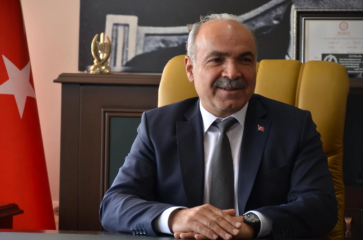 Uzunlu Belediye Başkanı Mustafa Uçar, Ramazan Bayramı dolayısıyla yayımladığı mesajla