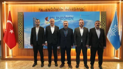 Yenipazar Belediye Başkanı Mustafa Özer ile Ovakent Belediye Başkanı Tuncay