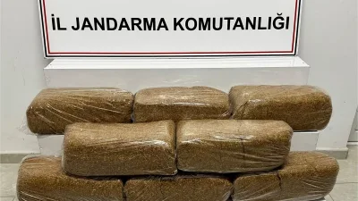 Yozgat’ta jandarma ekiplerinin düzenlediği operasyonda 40 kilogram kaçak kıyılmış tütün