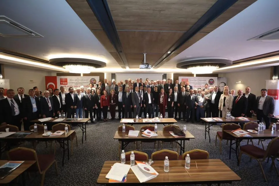 Boğazlıyan Belediye Başkanı Gökhan Coşar, belediyeler birliği toplantılarında önemli temaslarda