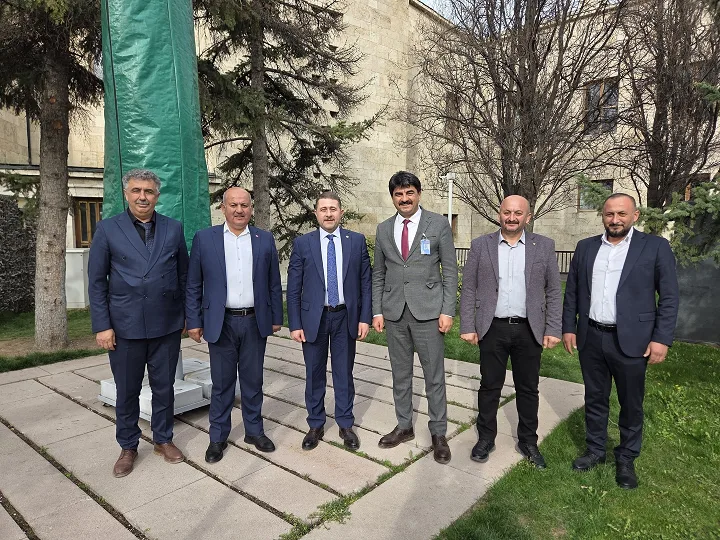 Geçmiş dönem Yenipazar Belediye Başkanı Menderes Baran, Sırçalı Belediye Başkanı