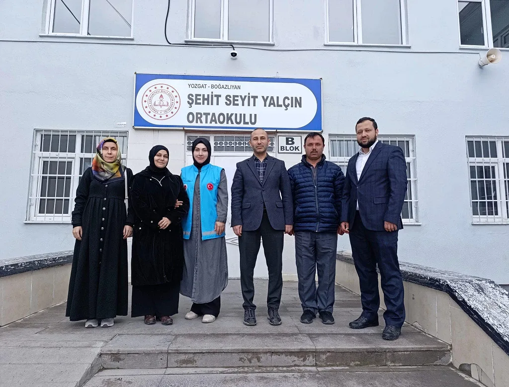 Boğazlıyan’da düzenlenen Umre ödüllü bilgi yarışması, gençlerin yoğun katılımıyla gerçekleşti.