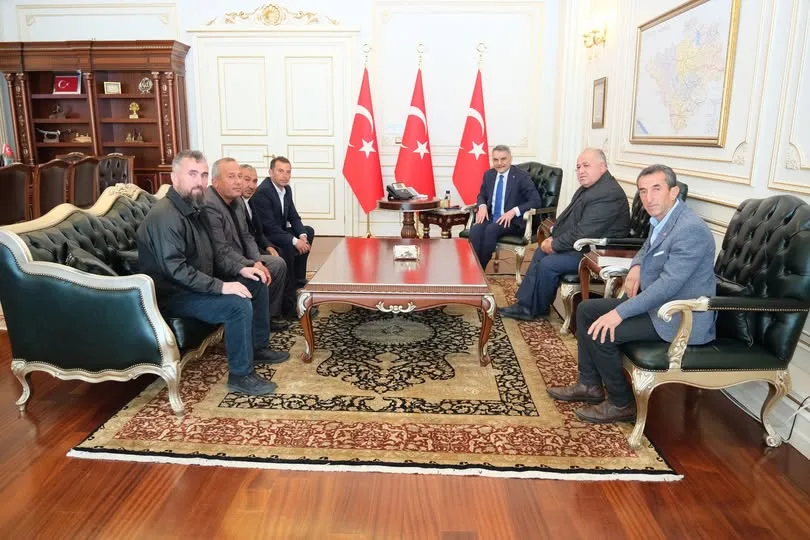 Çalapverdi ve Bahariye köyü muhtarları, Yozgat’taki toplantıda köylerinin ihtiyaç ve