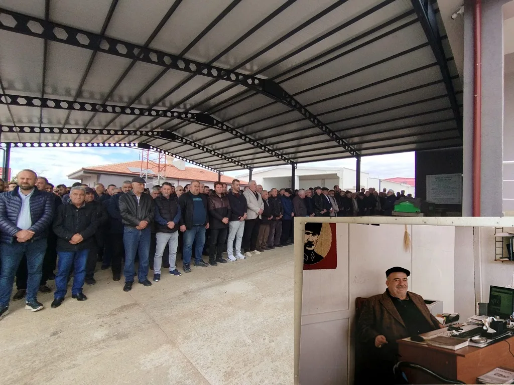 Boğazlıyan’ın tanınmış isimlerinden Sefa Kolat, bugün öğle namazına müteakip kılınan