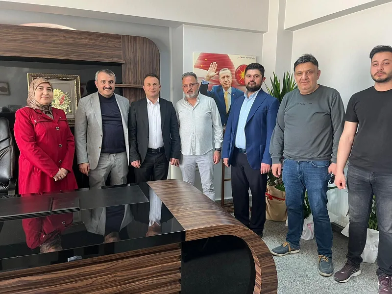 AK Parti Boğazlıyan İlçe Başkanı Hacı Yıldırım ve teşkilat üyeleri,