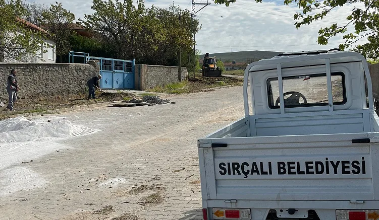 Mustafa Parlak, Kurban Bayramı öncesinde kasaba genelinde kapsamlı temizlik çalışmalarının