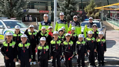 Yozgat İl Jandarma Komutanlığı ekipleri, Trafik Haftası kapsamında il genelinde