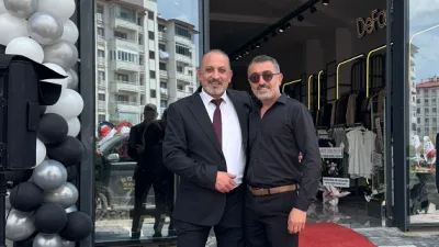 Rasık Özkan, inşaatını yaptığı Koçaklar AVM açılışına katılarak yatırımın bölge