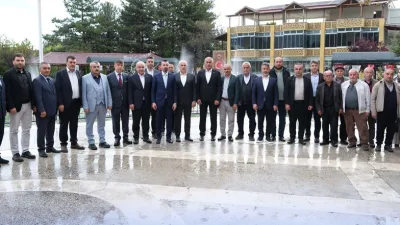 AK Parti Yozgat Milletvekili Süleyman Şahan, Uzunlu’da teşkilat mensuplarıyla bir