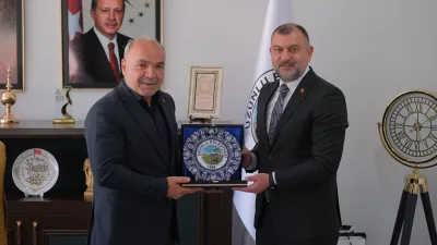 Mustafa Uçar, Malatya Büyükşehir Belediyesi yetkililerinin Uzunlu Belediyesi’ne gerçekleştirdiği ziyaretten