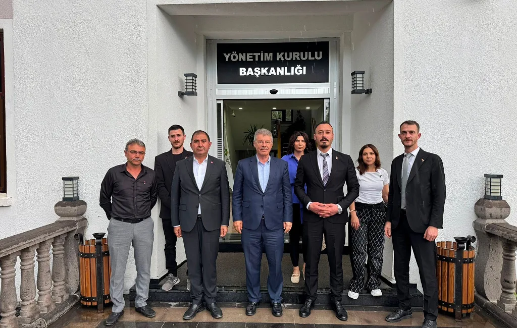 Hüseyin Akay, Berat Baran ve beraberindeki heyeti makamında kabul etti.