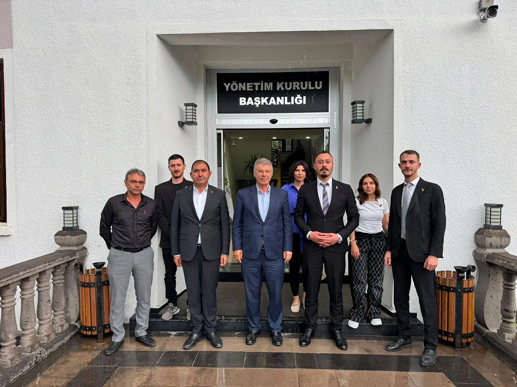 Hüseyin Akay, Berat Baran ve beraberindeki heyeti makamında kabul etti.