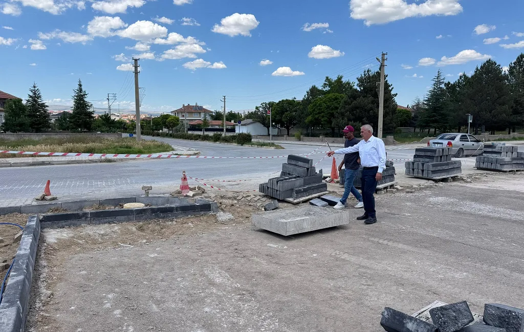 Boğazlıyan Belediyesi, ilçe mezarlığı önü ile mahalleleri birbirine bağlayan yolda