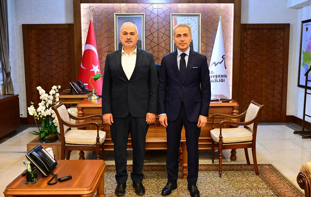 Boğazlıyan Belediye Başkanı Gökhan Coşar, Nevşehir Valisi Hüseyin Kök’ü makamında