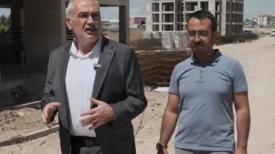 Boğazlıyan Belediye Başkanı Gökhan Coşar, Yuvam Konutları Projesi'nde kaba inşaatın
