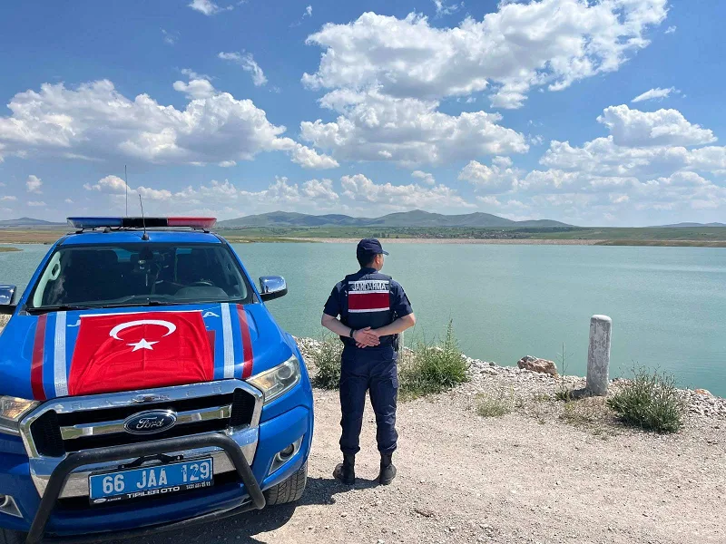Boğazlıyan İlçe Jandarma Komutanlığı, Oğulcuk Göleti’nde olası boğulma vakalarının önüne