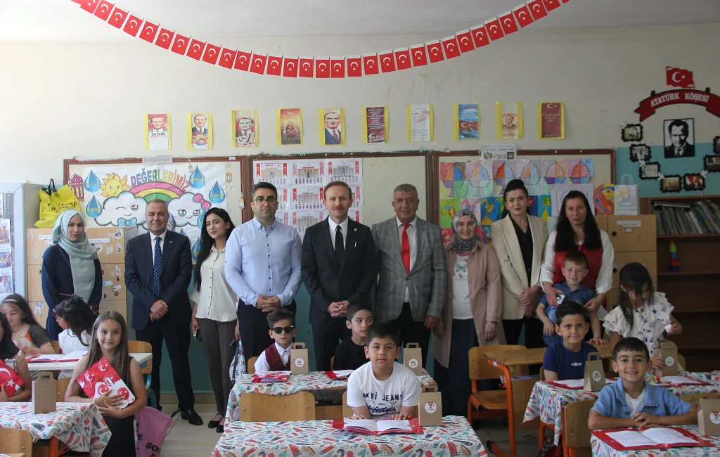 Boğazlıyan Kaymakamı Aydın Yanık ve İlçe Milli Eğitim Müdürü Mustafa