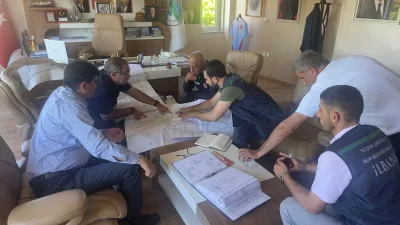 İller Bankası Bölge Müdürü Osman Baykendi ve teknik ekibi, Sırçalı