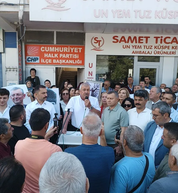 İstifa eden yöneticiler, siyasi mücadelelerini Özgür Özel’in liderliğindeki Yeni Parti