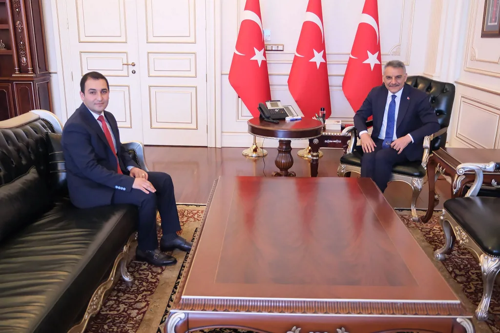 Boğazlıyan Cumhuriyet Başsavcılığı görevine atanan Süleyman Diri, Yozgat Valisi Mehmet