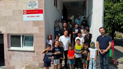 Başkan Coşar, Kur’an-ı Kerim öğrenen çocukların azmini takdir ederek onların