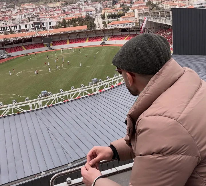 Yozgatlı iş insanı Hakan Hamza Şöhret, yaptığı açıklamayla Bozokspor Kulübü