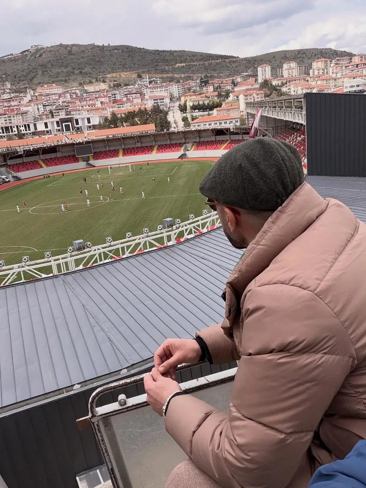 Yozgatlı iş insanı Hakan Hamza Şöhret, yaptığı açıklamayla Bozokspor Kulübü