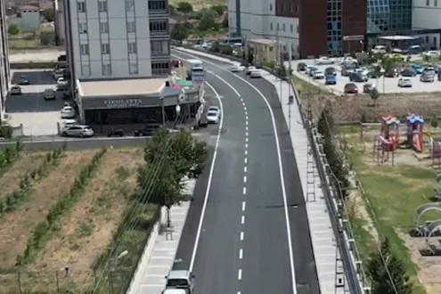 Boğazlıyan Belediyesi tarafından yürütülen sıcak asfalt çalışmaları tamamlanarak yeni yol
